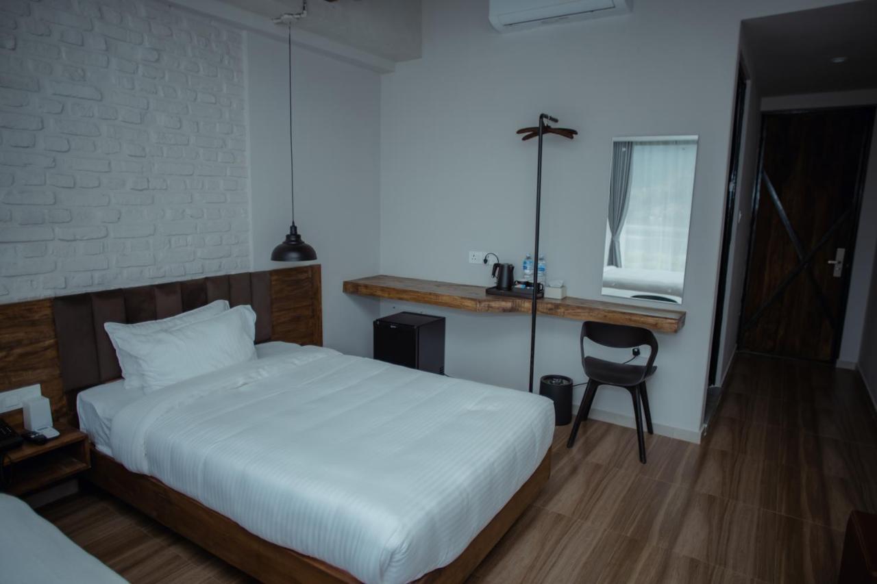 Jade City Hotel โพคารา ภายนอก รูปภาพ