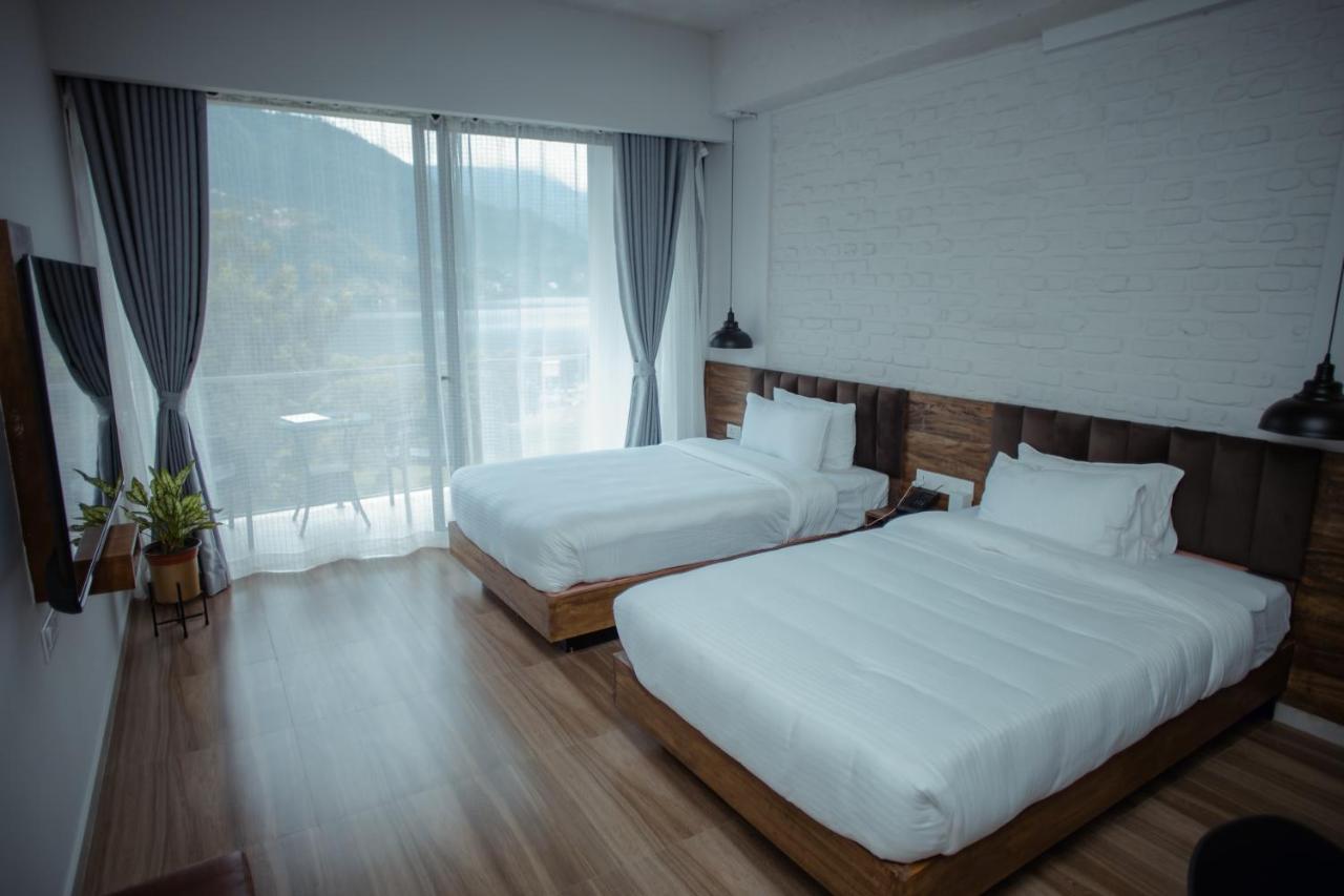 Jade City Hotel โพคารา ภายนอก รูปภาพ